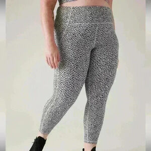 Athleta Ultimate Stash Textured 7/8 Leggings in Camilla Water Violet Size 1X NWT